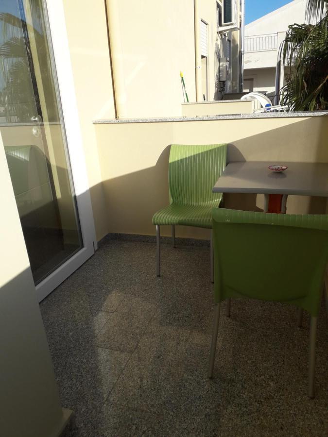 Il Giardino Fiorito Casa Vacanze Alghero Luaran gambar